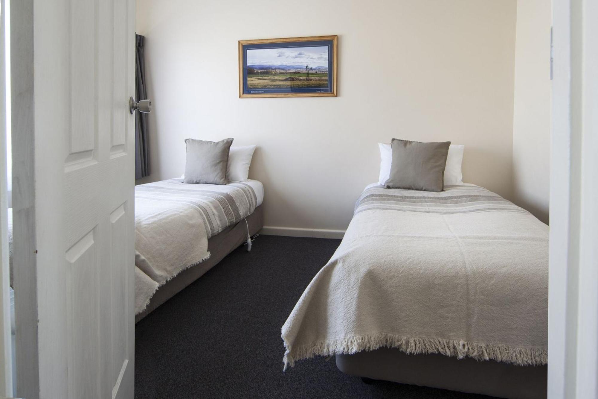 Redhill Cooma Motor Inn Exterior photo